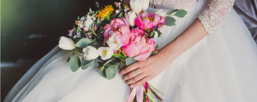 The Perfect Flowers for a Spring Wedding & Bridal Bouquet