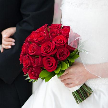 besværlige Overskrift Vejhus Red Rose Bridal Bouquet – Bunches Direct USA